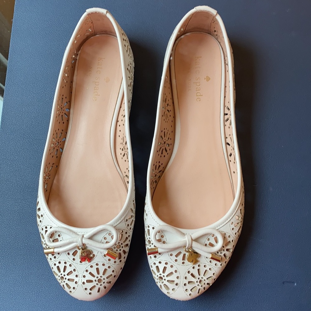 Kate Spade ♠️ Laser Cut Flats